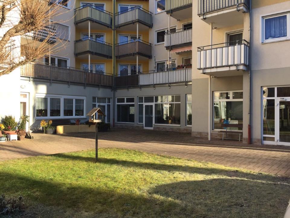Thumbnail-2-Zi.- Wohnung im DG mit Balkon in Neustadt zu vermieten.