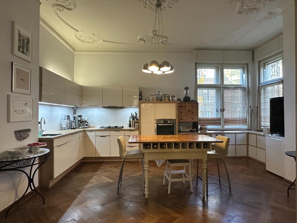 Thumbnail-Wohnen in Jugendstilvilla am Espachpark mit Gartenzugang