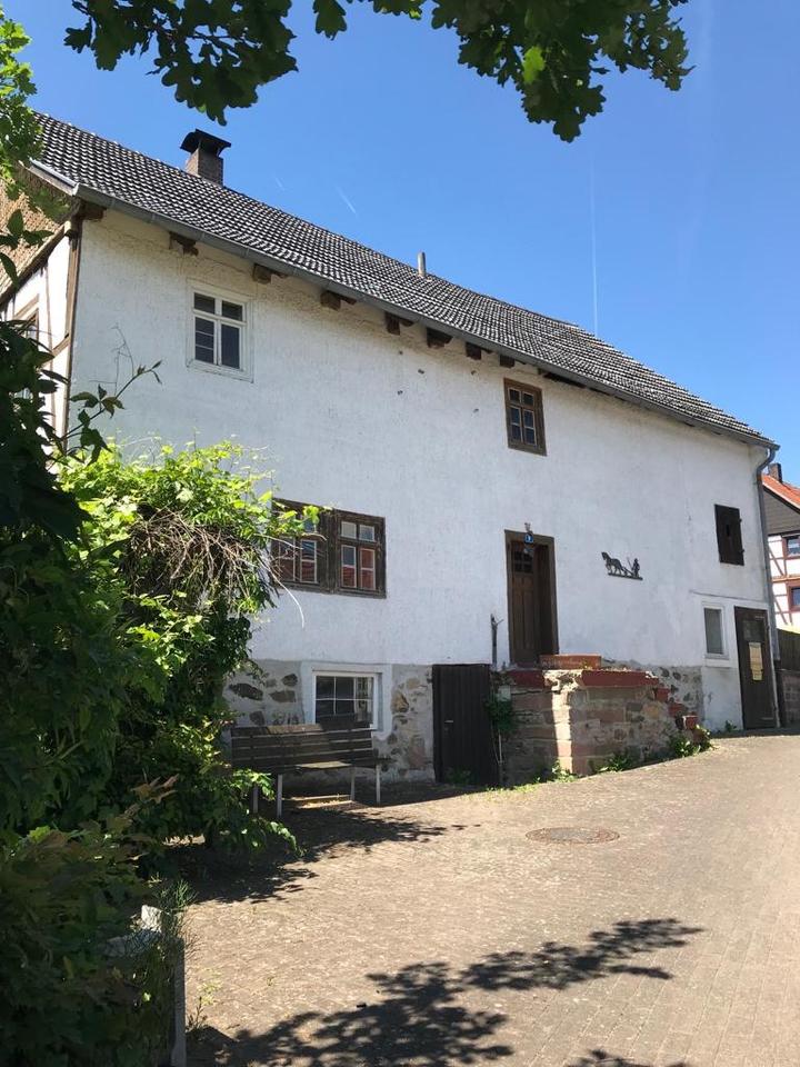Thumbnail-Sanierungsbedürftiges Fachwerkhaus in Odershausen -provisionsfrei