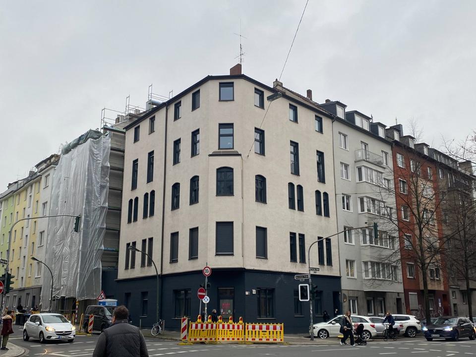 Thumbnail-Möblierte 2 Zimmer Wohnung in Düsseldorf - zentrale Lage 40233