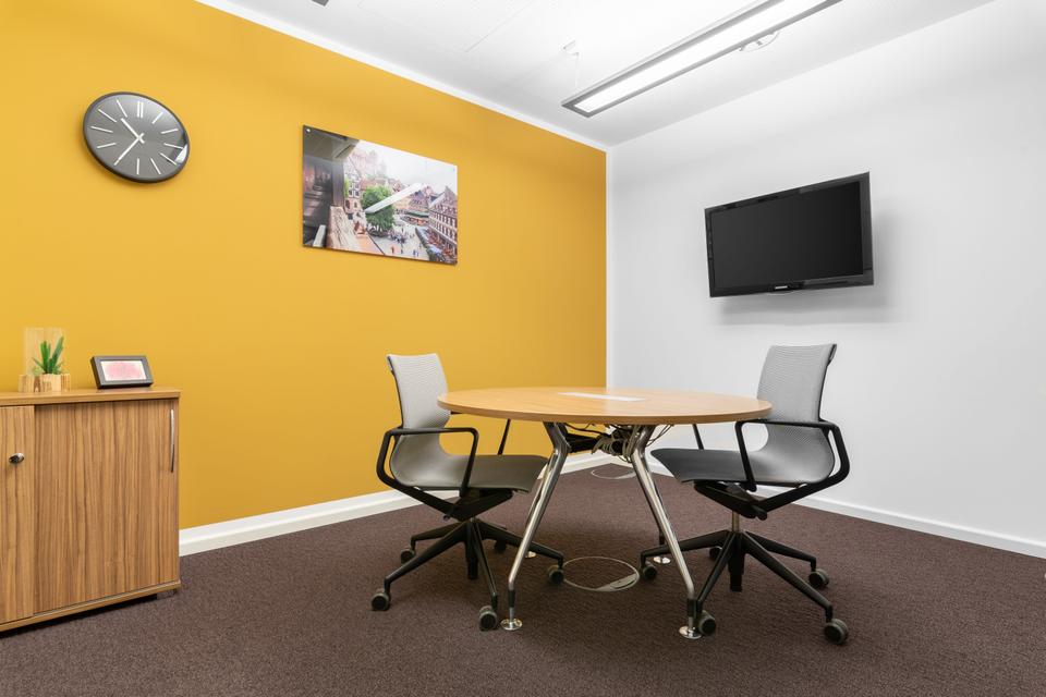 Thumbnail-Privater Büroraum für 4 Person in Regus ZeltnerEck