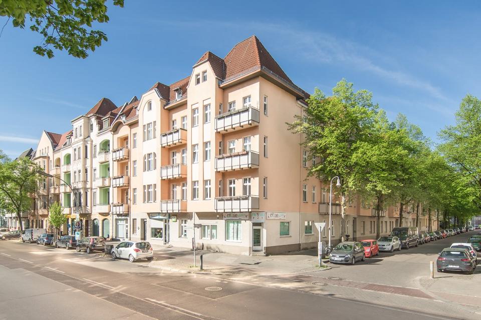 Thumbnail-2 Zimmer-Wohnung Altbau MarschallstraßeSpandau , leicht renovierungsbedürftig