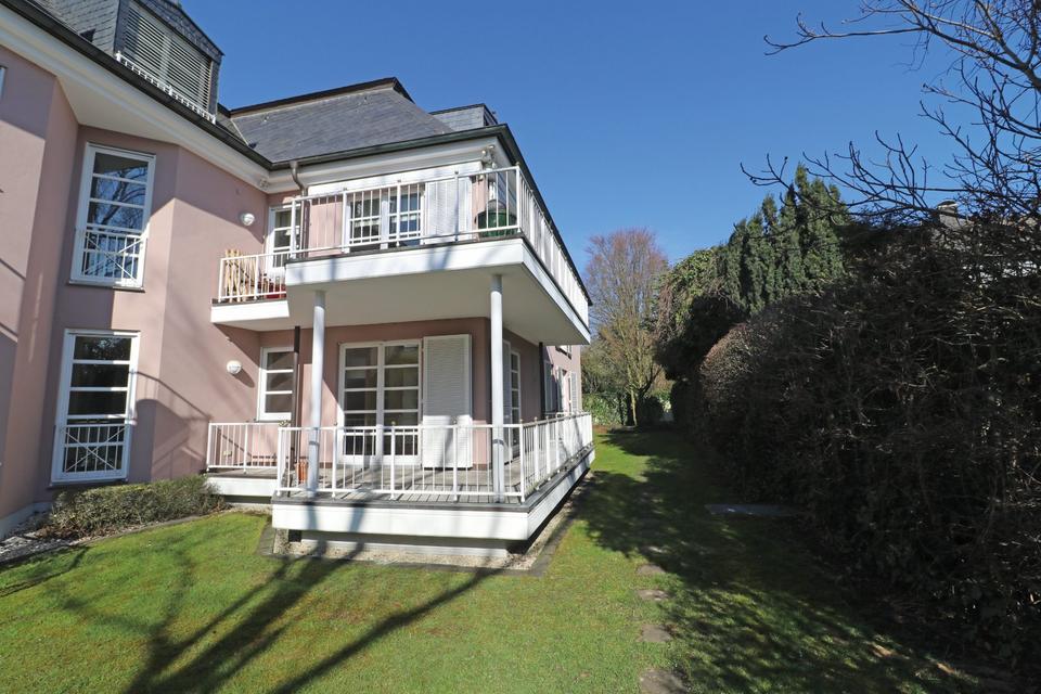 Thumbnail-Luxuriöse Traumwohnung direkt am Rhein in Benrath