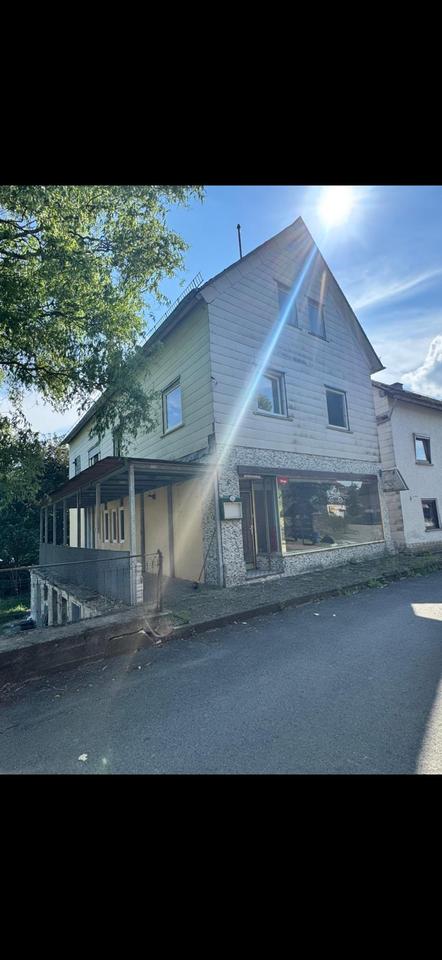 Thumbnail-1 familien Haus mit Garten und Dachgeschoss