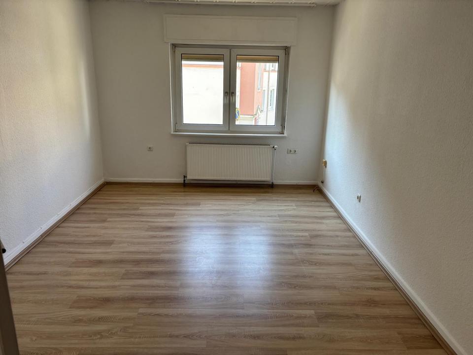 Thumbnail-Sonnige 2 -Zimmer Wohnung