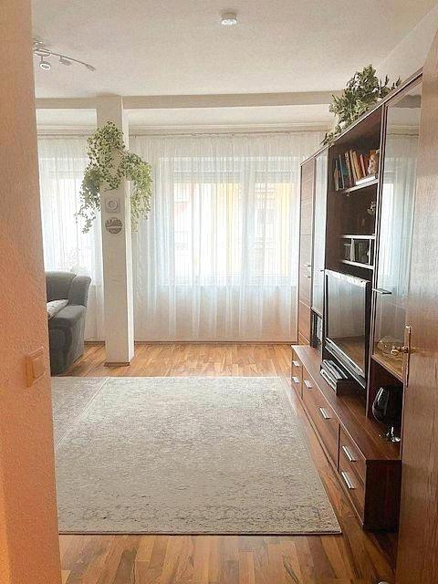 Thumbnail-Helle 4 Zimmerwohnung mit Balkon und Fußbodenheizung