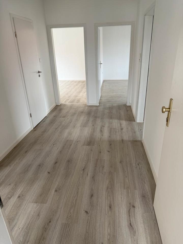 Thumbnail-3 Zimmerwohnung mit Balkon in Reinhardshagen