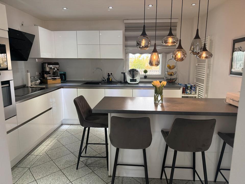 Thumbnail-4-Zimmer Maisonette-Wohnung 130 qm+ Möbel Terasse Gartenmitb.