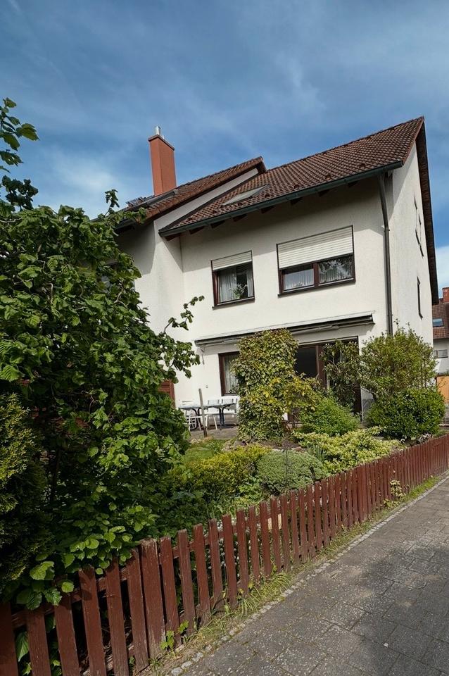 Thumbnail-Reihenendhaus in Herzogenaurach mit Garage ***Erbpacht