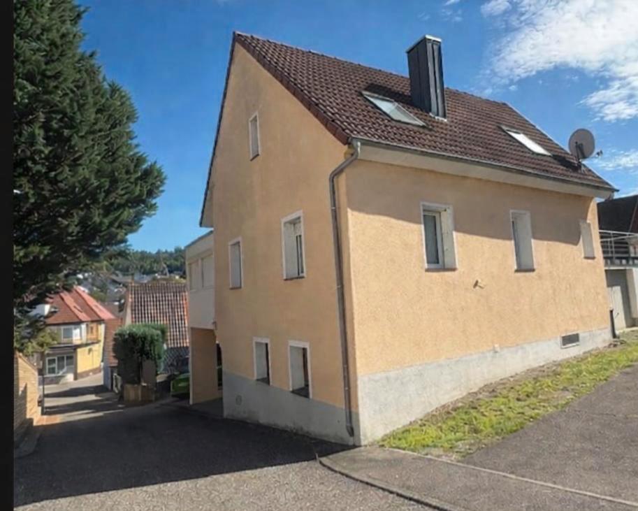 Thumbnail-Einfamilienhaus in zentraler Lage - privat und provisionsfrei !