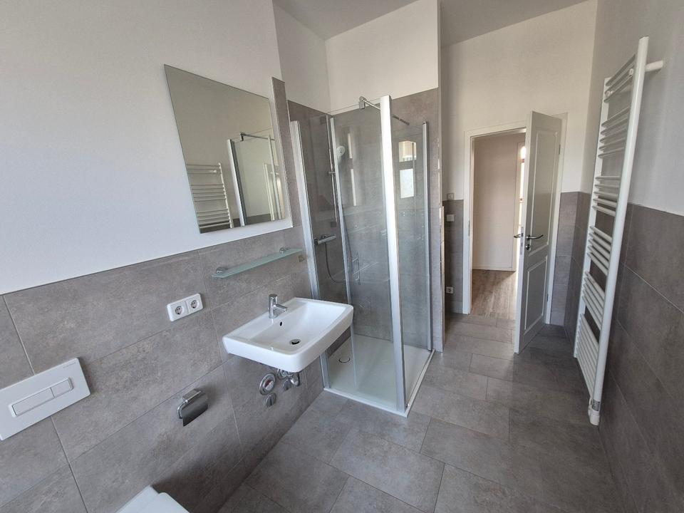 Thumbnail-SCHMUCKSTÜCK MIT ALTBAUFLAIR-MODERNE WOHNUNG, FAST NOCH ERSTEBZUG!