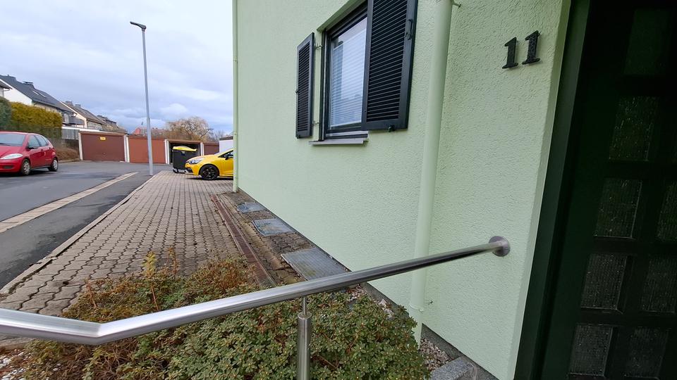 Thumbnail-ruhige, helle Maisonettewohnung mit Garten
