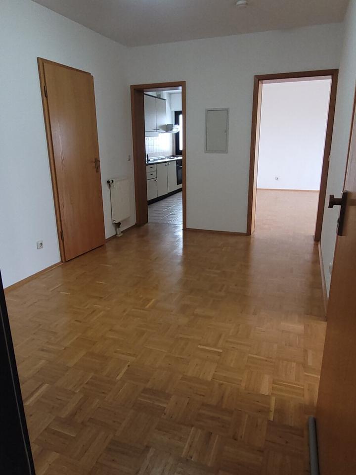 Thumbnail-gepflegte und ruhige 2 Zi.-Wohnung mit Balkon im 1.OG nahe Sportklinik - ideal für Singles und Paare