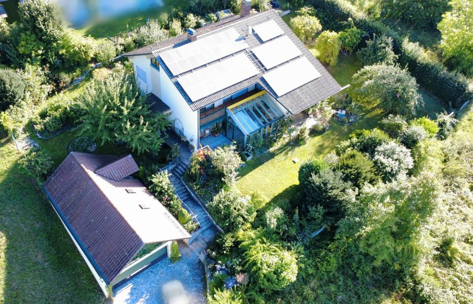 Thumbnail-Einfamilienhaus mit Blick ins Vilstal