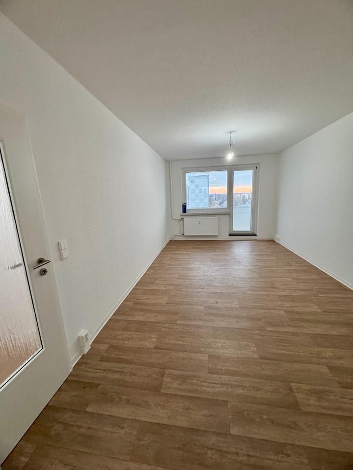 Thumbnail-Helle u. komplett sanierte 3-Raum WG mit Lift und Balkon