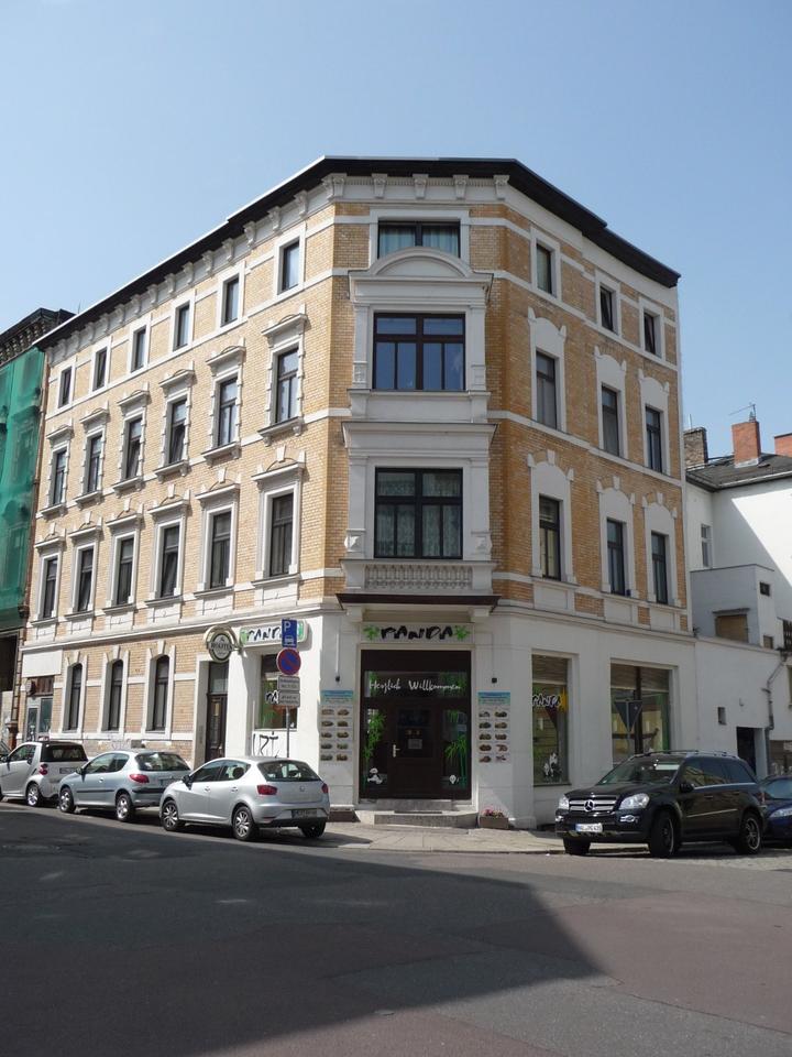 Thumbnail-Helle 2-R-DG WHG ohne Schrägen im san. Altbau – südl. Innenstadt