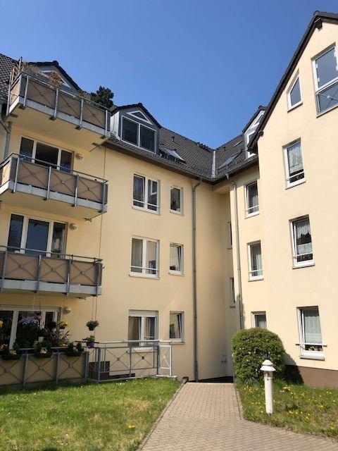 Thumbnail-*** Schöne 1-Zimmerwohnung mit Parkett, AR, Balkon und Bad mit Wanne! ***