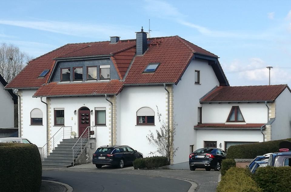 Thumbnail-Großzügige 2-Zimmer Wohnung in idyllischer Feldrandlage