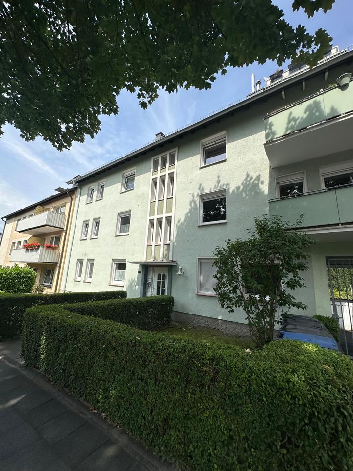 Thumbnail-Attraktive 76,7 qm Wohnung mit großem sonnigem Balkon, renov. bed
