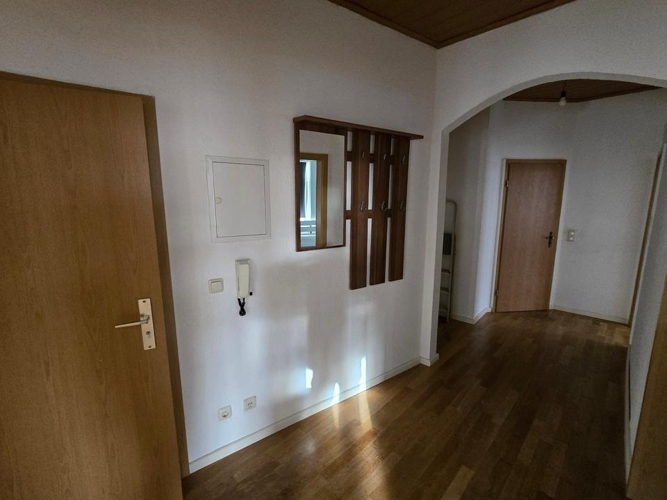 Thumbnail-Geflüchtete willkommen: Möblierte schöne 3-Raum-Wohnung