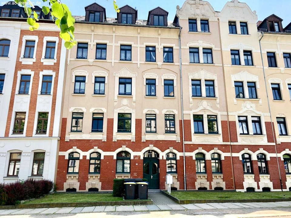 Thumbnail-Lichtdurchflutete 3-Raum-Wohnung mit Balkon in liebevoll saniertem Gründerzeithaus im Herzen von Chemnitz-Kassberg