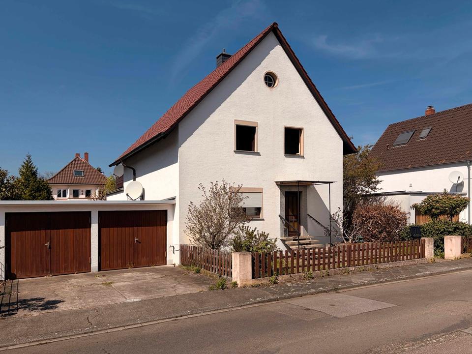 Thumbnail-1,5 ZKB im 2-Familienhaus - Dachterrasse, Garten & Garage