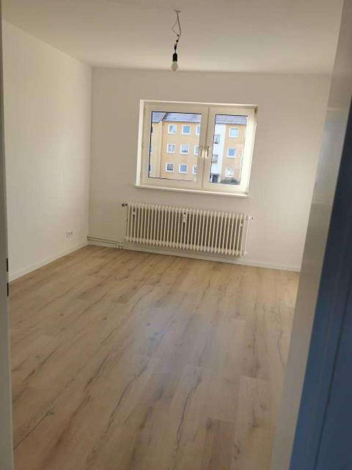 Thumbnail-Ihr neues Zuhause: Moderne 3-Zimmer-Wohnung im 2. Obergeschoss