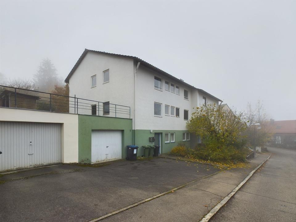 Thumbnail-Haus Zweifamilienhaus mit Garten und Ausbaupotenzial