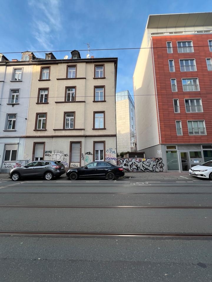Thumbnail-Schöne helle 3,5 - Zimmerwohnung 86,6 qm im Altbau Kleyerstr.