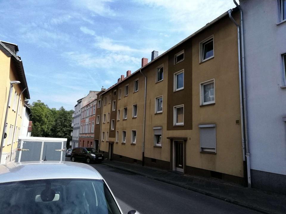Thumbnail-Lohstr. 13, schöne 3,5 Zi.- Whg. im EG zu vermieten