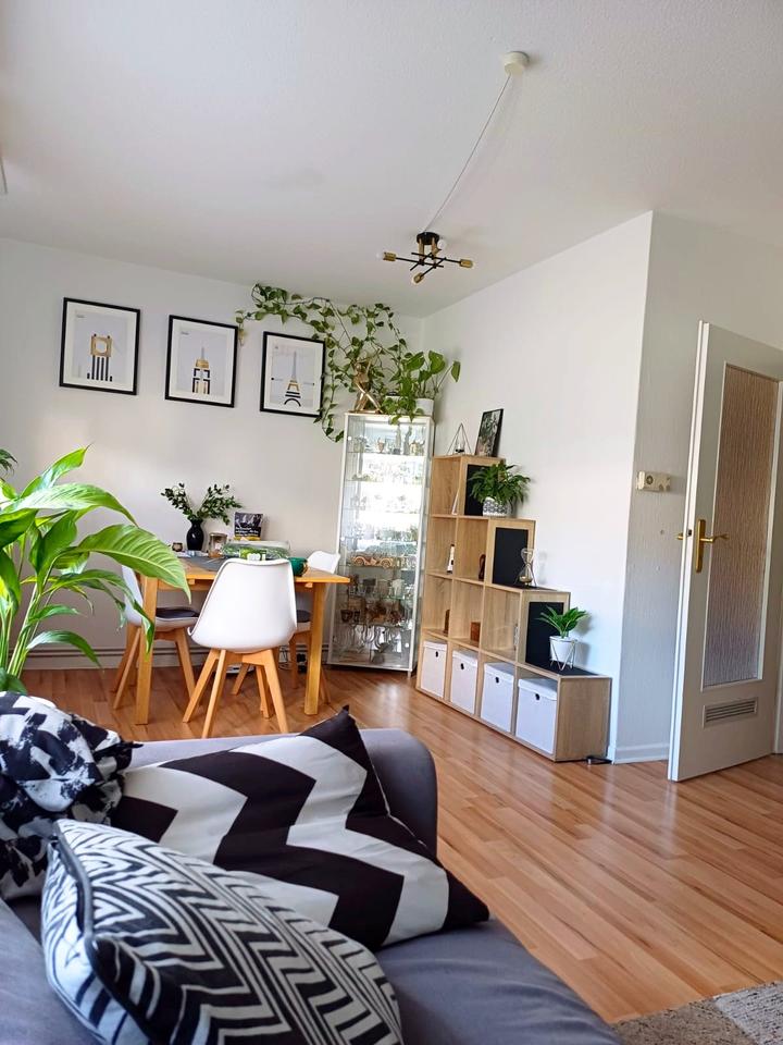 Thumbnail-Hell & gemütlich 3-ZKB Wohnung Einkaufen & Bahn + Terasse