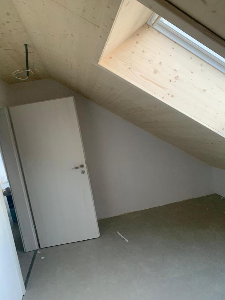 Thumbnail-Lichtdurchflutete Dachgeschosswohnung mit großem Balkon