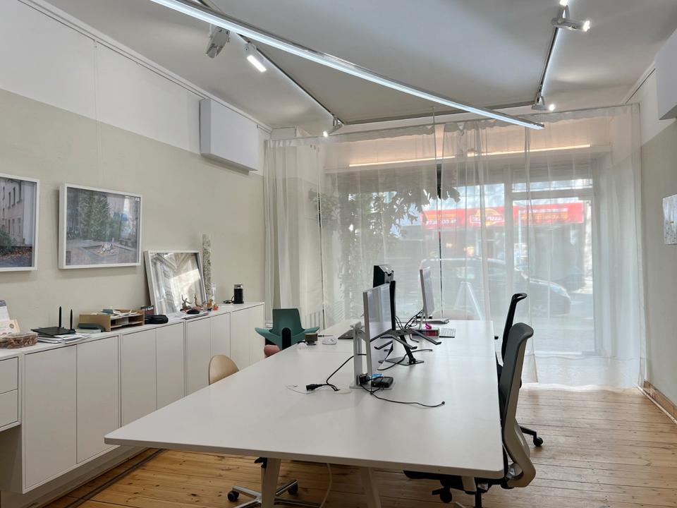 Thumbnail-Arbeitsplatz in Bürogemeinschaft mit Fotostudio