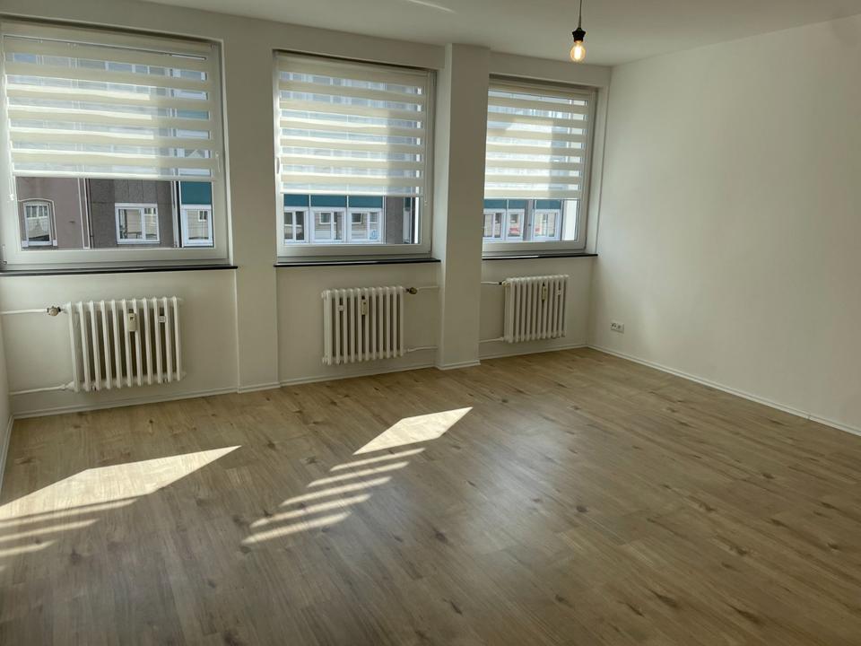 Thumbnail-Helle 3-Zimmer Wohnung, EBK in Kassel