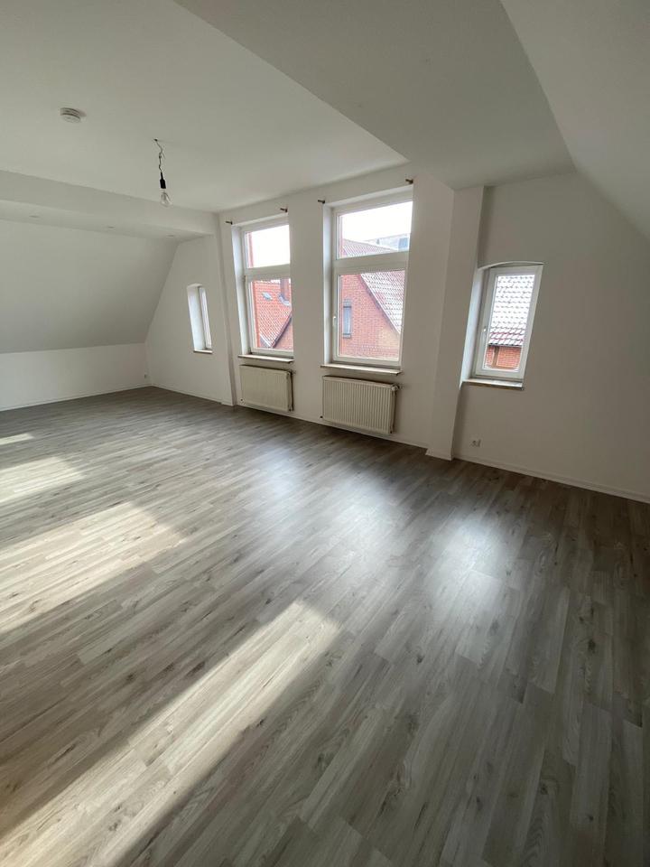 Thumbnail-3,5 Zimmer Wohnung OG in Stolzenau mit Einbauküche