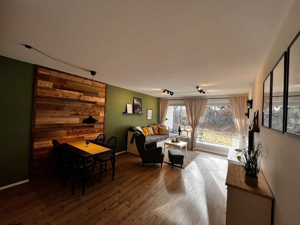 Thumbnail-1,5-Zi. Wohnung mit Terrasse, Pool, Sauna & TG | Waldrandlage