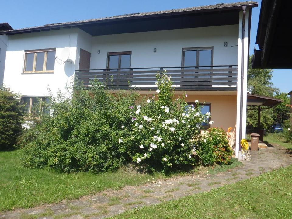 Thumbnail-Schöne 4-Zimmer Wohnung mit Balkon in Deggendorf zu vermieten