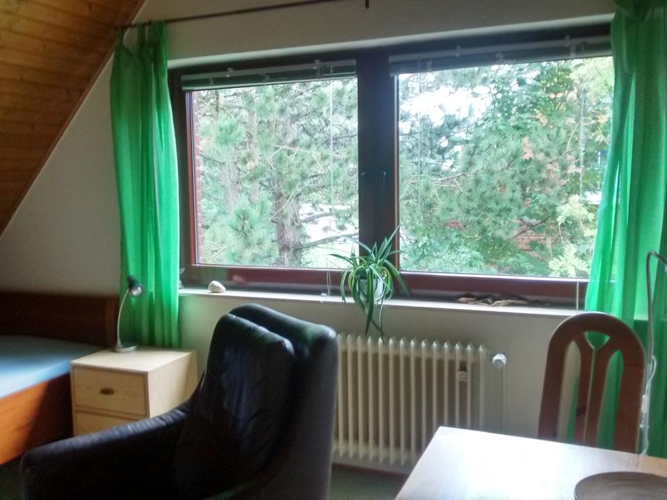 Thumbnail-helles möbliertes Zimmer am Altengammer Elbdeich