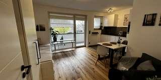 Thumbnail-Komplett möbliertes, stilvolles Apartment mit Küche und Balkon