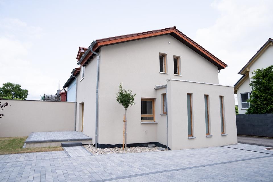 Thumbnail-Exklusive Doppelhaushälfte in Landau zu vermieten (hochwertig)