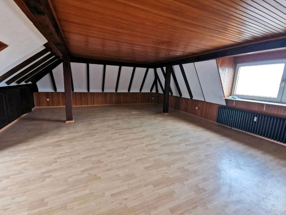 Thumbnail-Dachgeschosswohnung Du MitteDellviertel