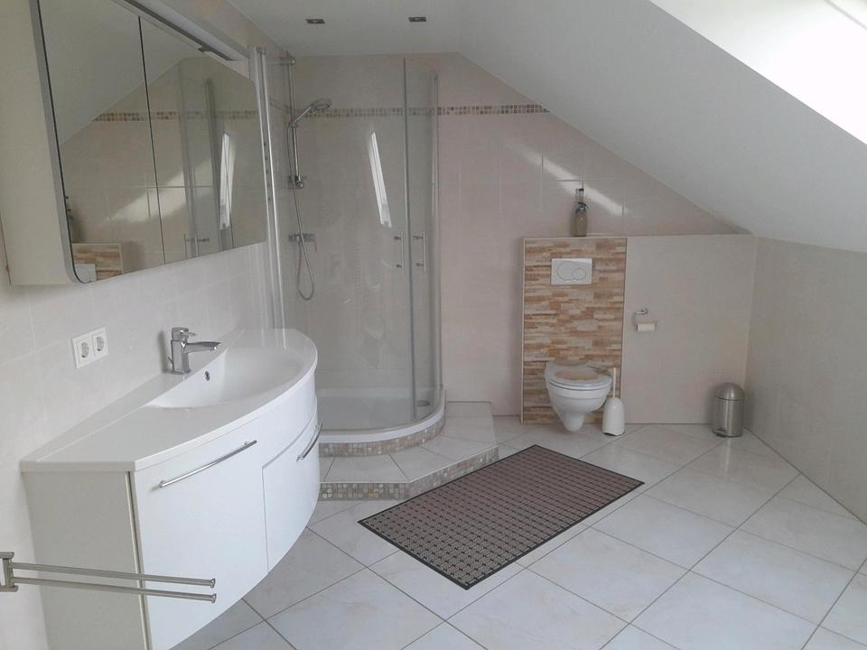 Thumbnail-2 Zimmer DG-WOHNUNG möbiliert zu vermieten