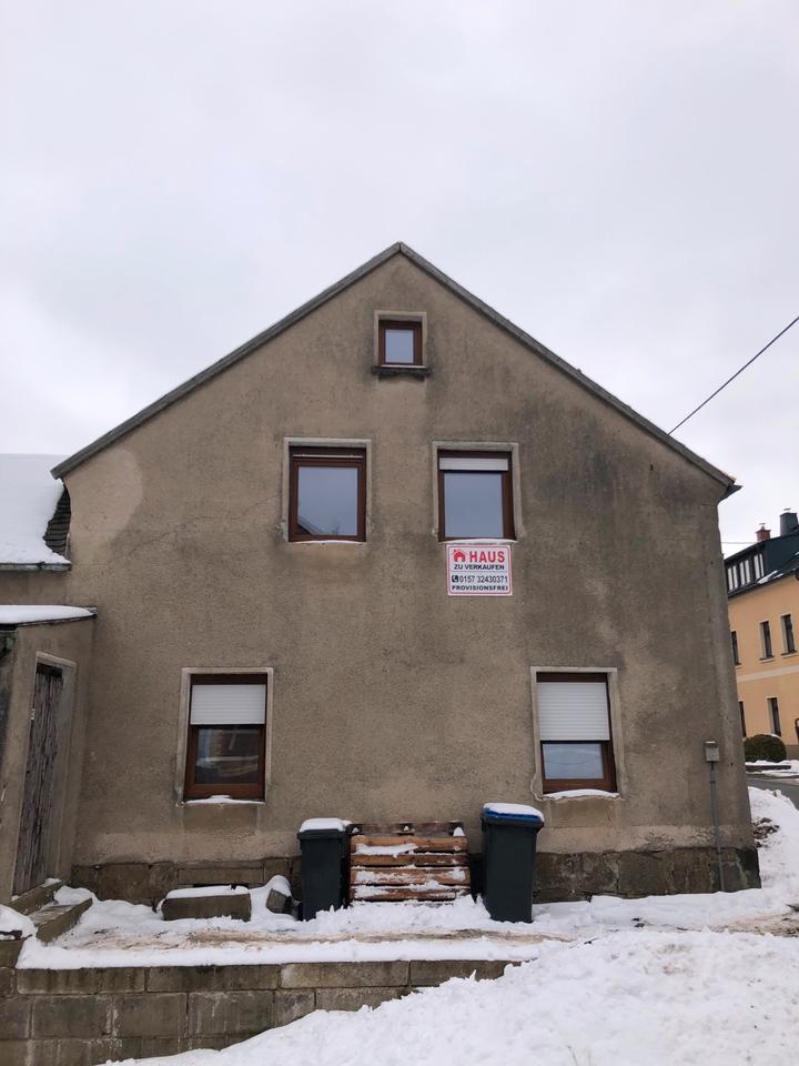 Thumbnail-Wer macht mich schick? Einfamilienhaus mit Potenzial!