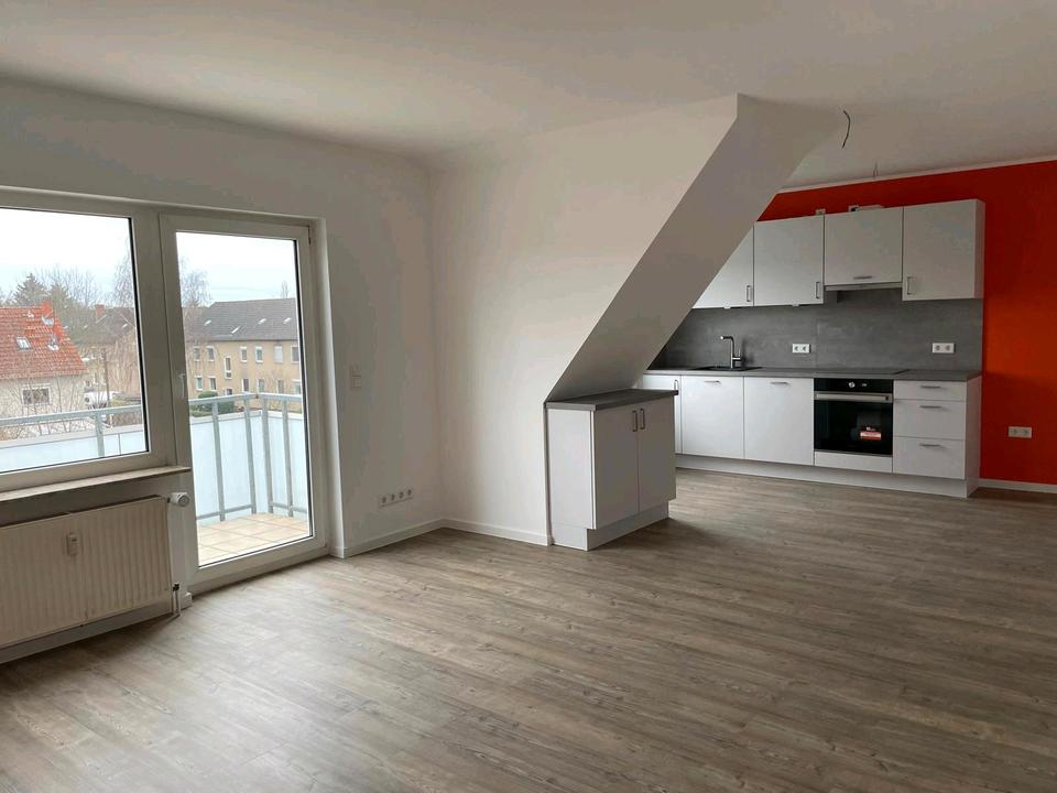 Thumbnail-Helle, moderne 3-Zimmerdachgeschosswohnung in der Vorwerksiedlun