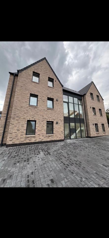 Thumbnail-Erstbezug: Moderne 3-Zimmer-Penthouse-Wohnung mit Balkon