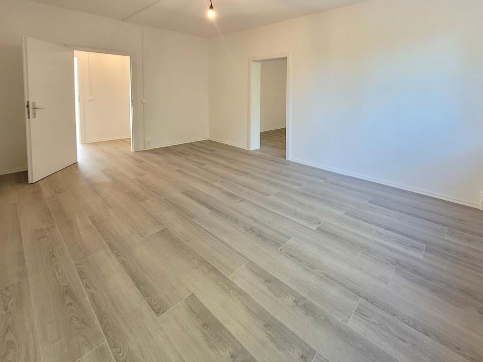 Thumbnail-** WIR RENOVIEREN ** - 2-Zimmer-Erdgeschosswohnung - der kurze Weg in´s neues Zuhause bei GCP!