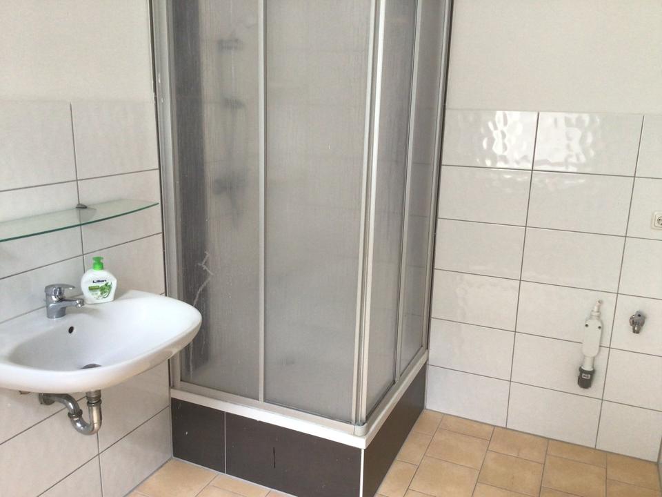 Thumbnail-Sehr große 3-Raum-Wohnung zentrumsnah in Aue H43R zvm