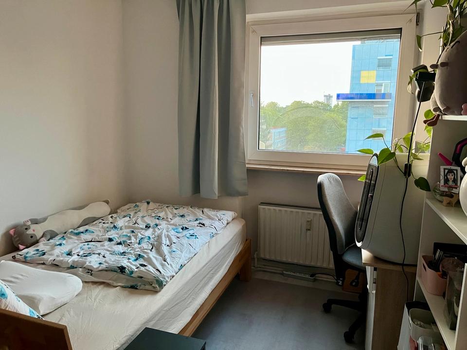 Thumbnail-Möbliertes, helles WG-Zimmer (Frauen-WG) wird zum 01.01.2026 frei