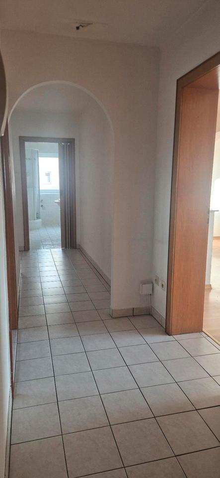 Thumbnail-Ruhige 3 ZKB Wohnung mit riesiger Terrasse und viel Stauraum!