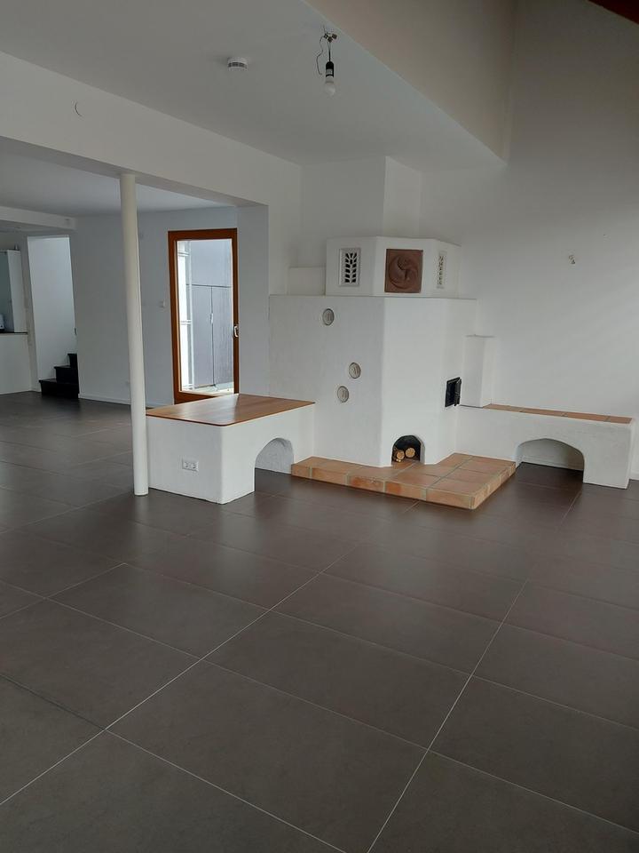 Thumbnail-helle und großzügige Maisonette-Wohnung in Kollmarsreute